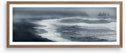 Reynisfjara storm panorama