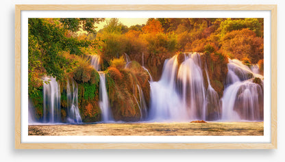 Autumn falls