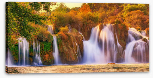 Autumn falls