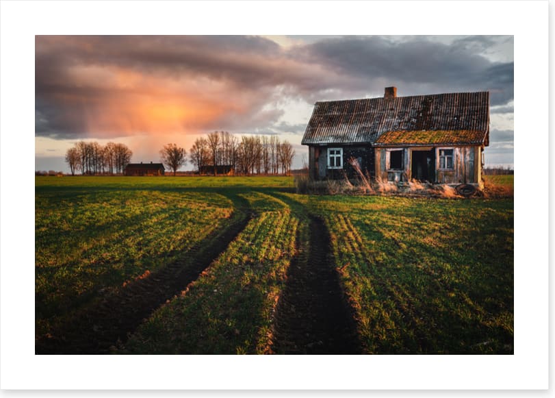 The forgotten farmhouse