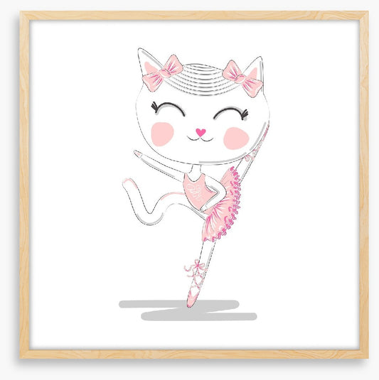 Kitten penché