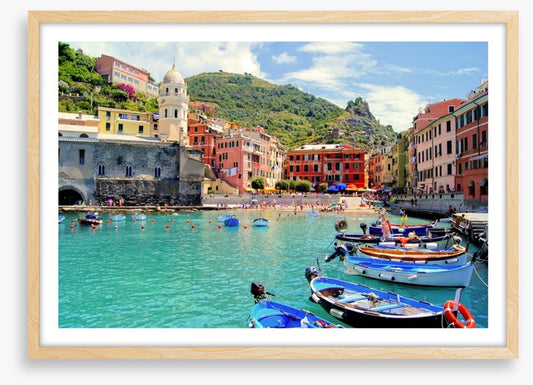 Colourful harbor at Vernazza