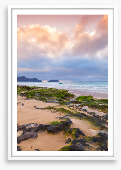 Slippery shores