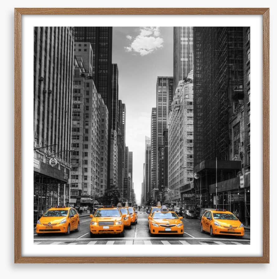 Yellow taxi avenue