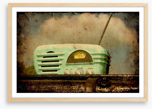 Retro radio