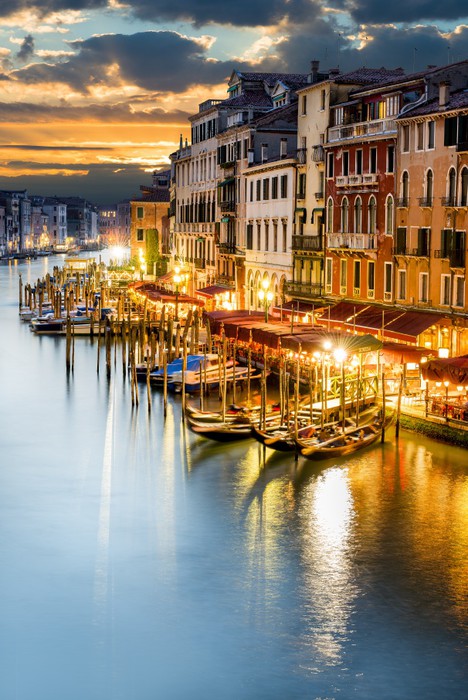 Dusk on the canal