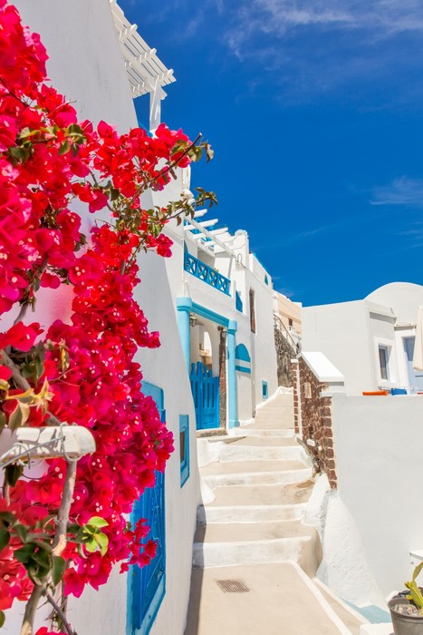 The alleys of Santorini, Greece