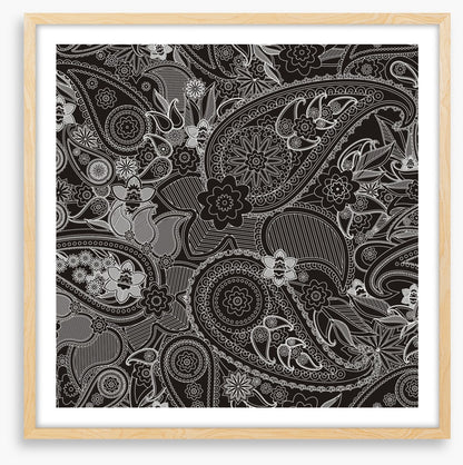 Paisley poise