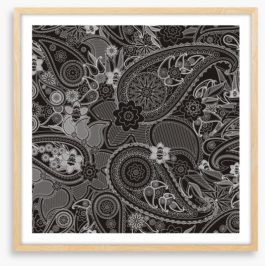 Paisley poise