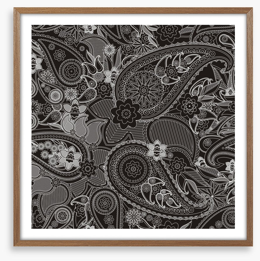 Paisley poise