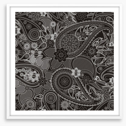 Paisley poise