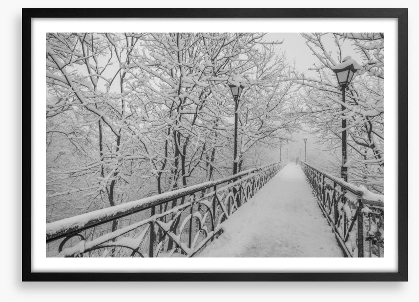 Blizzard on the bridge
