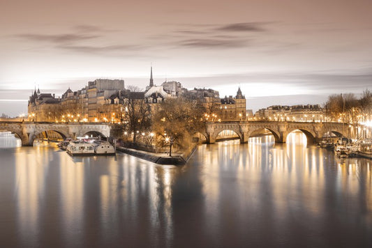 Twinkling dawn across the Seine
