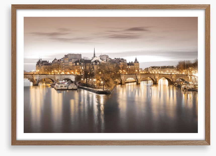 Twinkling dawn across the Seine
