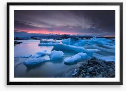 Icebergs floating in Jokulsarlon