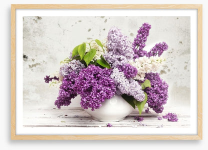 Lilac in the vase