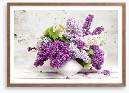 Lilac in the vase