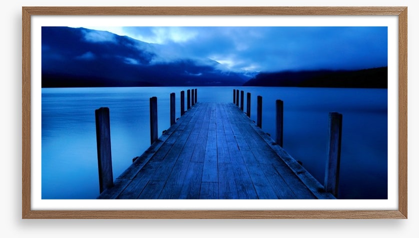 Midnight at the jetty of dreams