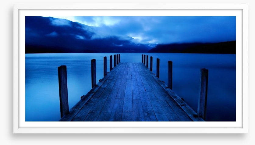 Midnight at the jetty of dreams