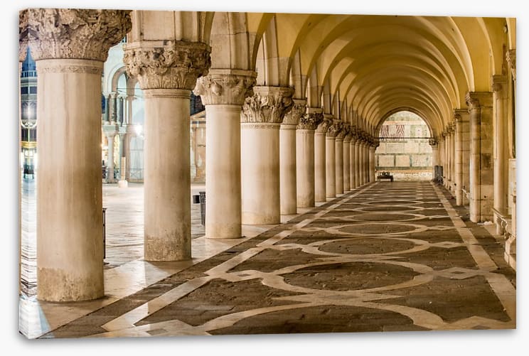 Piazza pillars