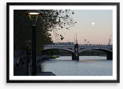 Melbourne moonrise