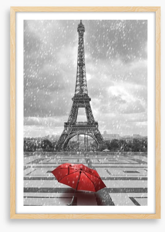 Red umbrella in the Parisian rain