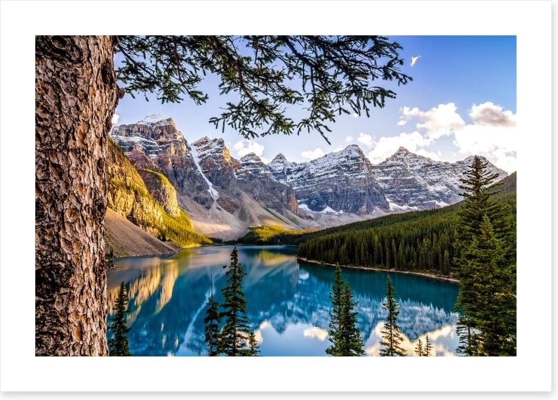 Moraine Lake mountains