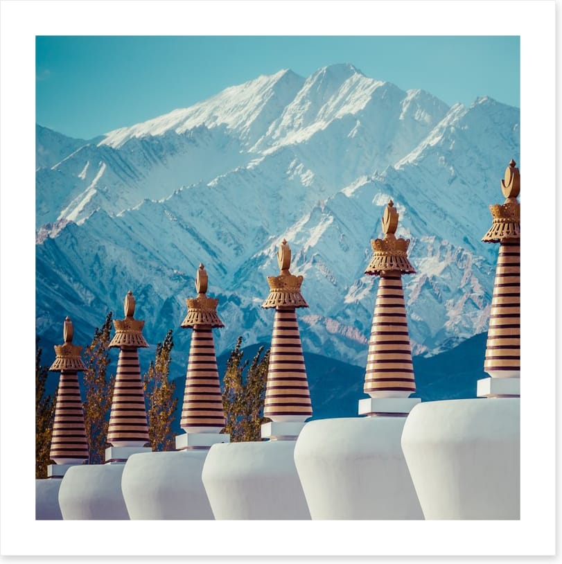 Shey Palace chortens