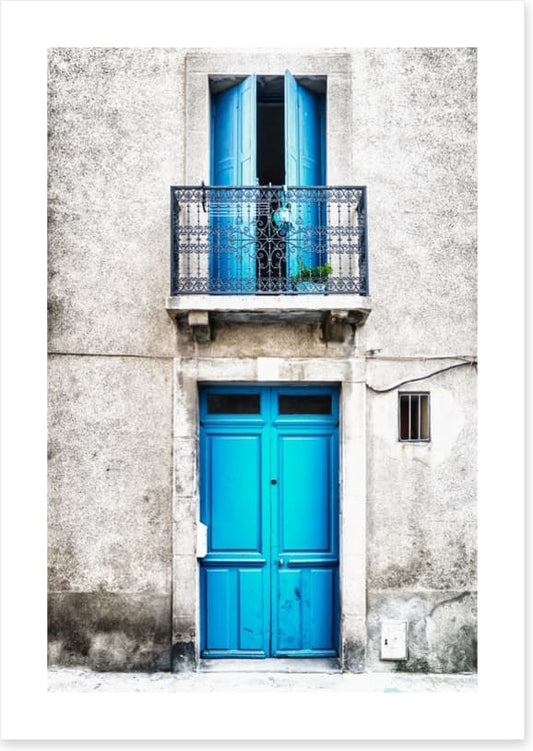 Blue doors, Saint-Hilaire