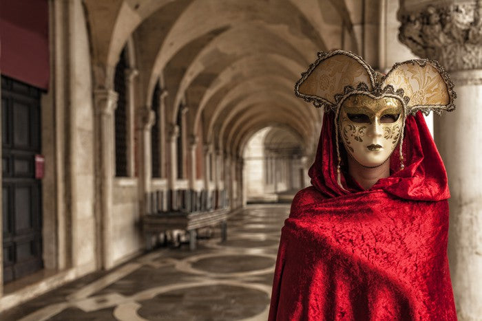 Scarlet masquerade