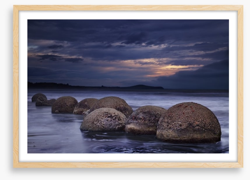Mysterious Moeraki boulders