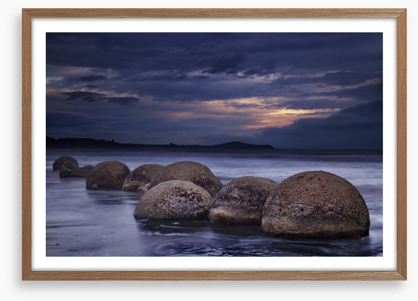 Mysterious Moeraki boulders