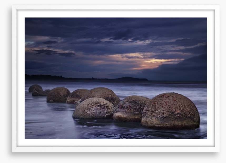 Mysterious Moeraki boulders