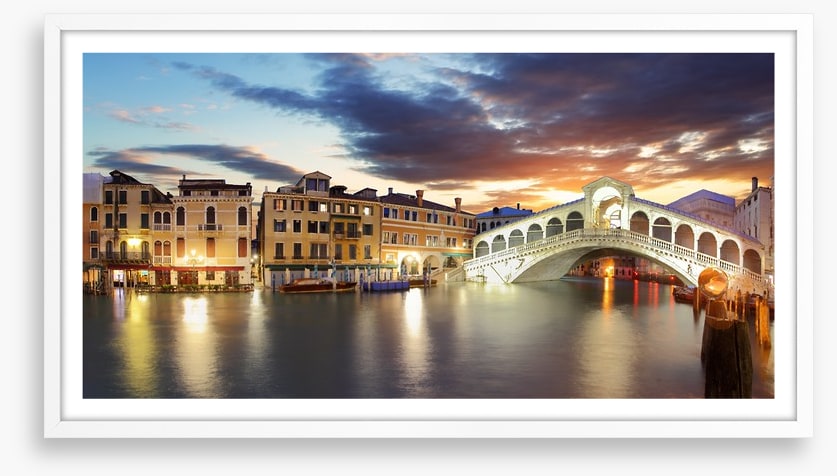 Rialto bridge dusk