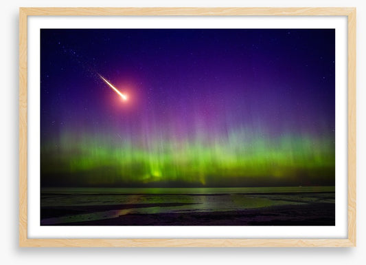The aurora comet