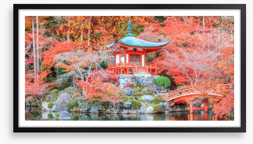 Kyoto temple in Autumn