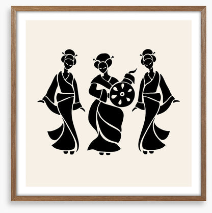 Fan dance trio