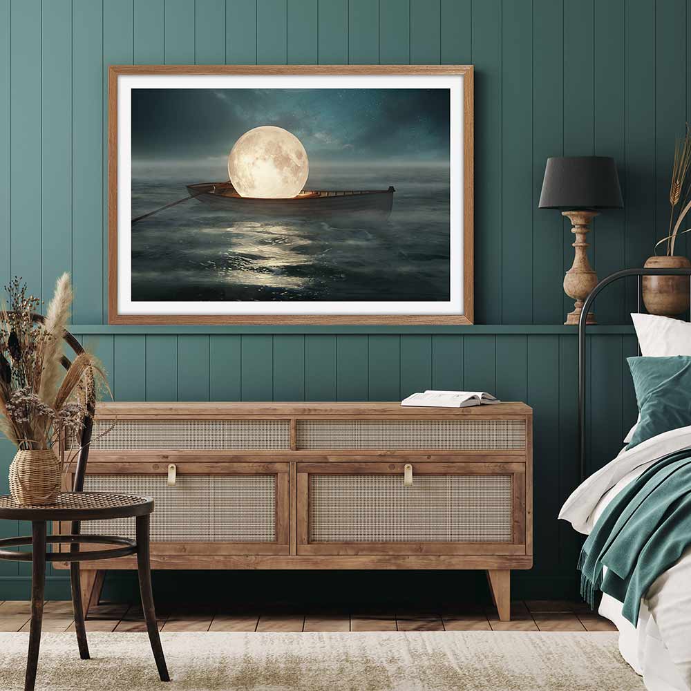 The moon boat