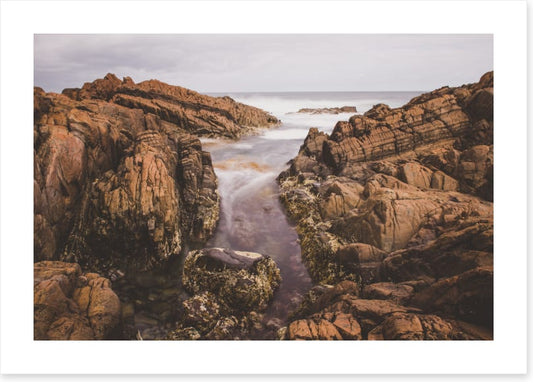 Australina_Landscape_Canvas_Bedhead_W90x60H_PinkRoom